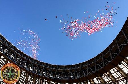 Футбольный матч Спартак-Динамо, и переполнен стадион