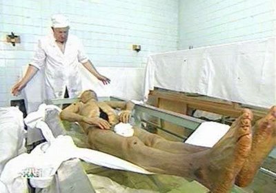 Ленин - что с ним делают в мавзолее