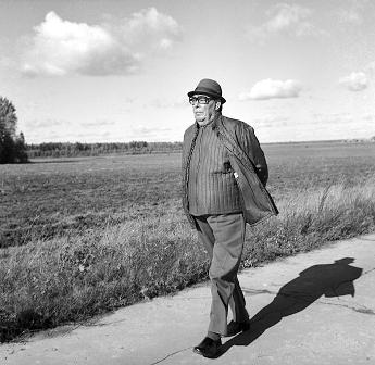 �.�.�������