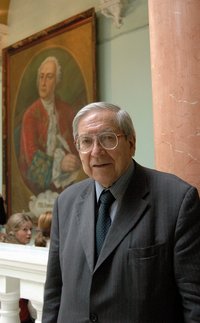 Ясен Николаевич Засурский